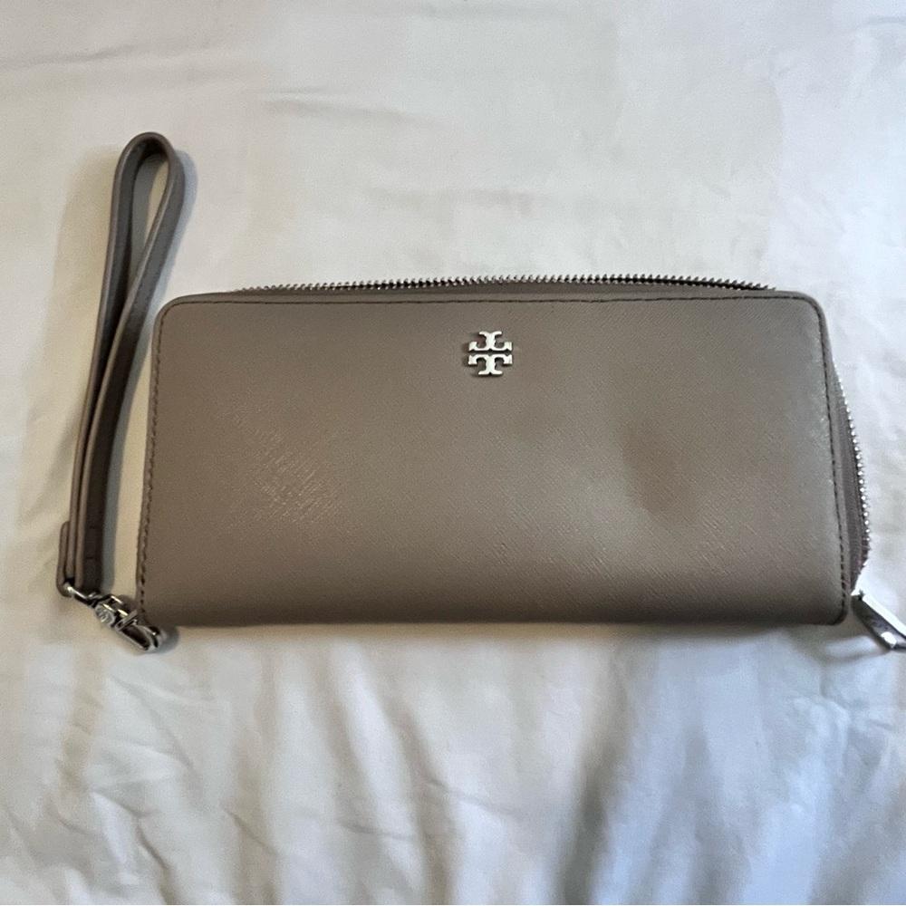 Tory Burch Taupe Wallet